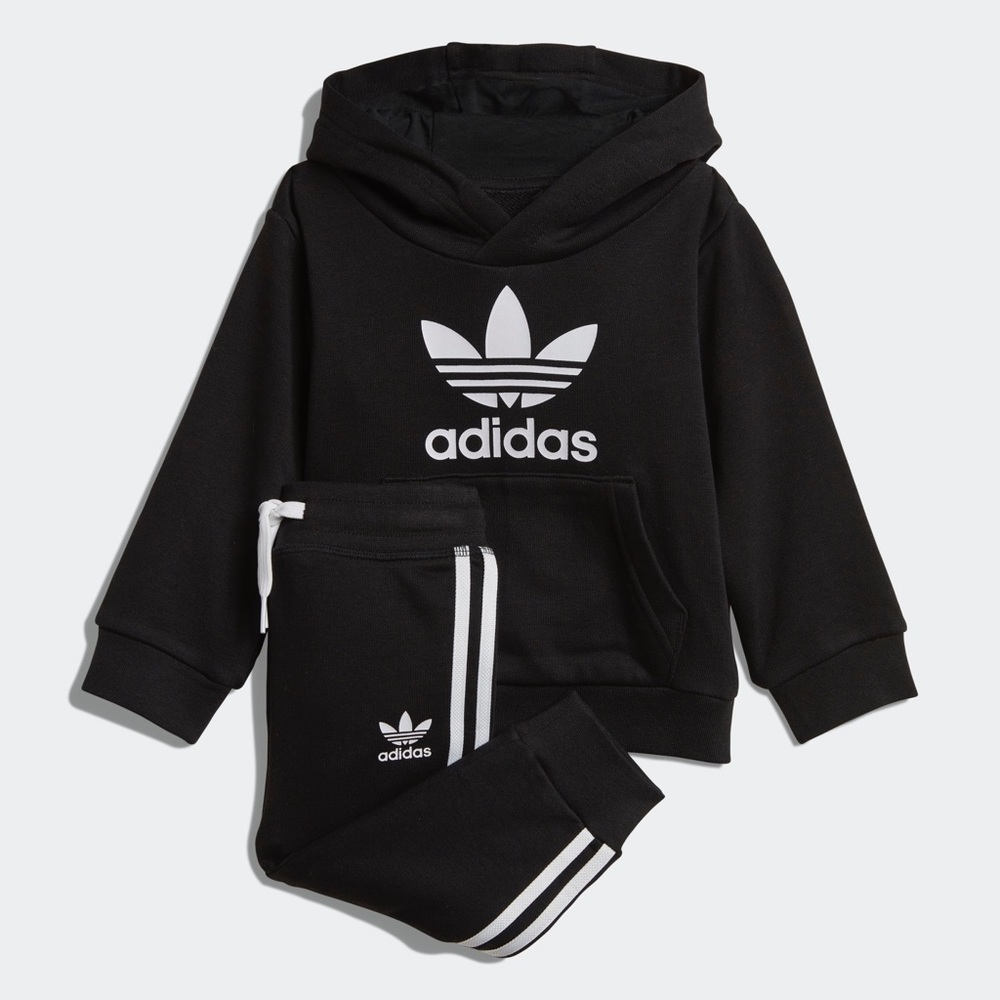 Adidas originals set 18 Months